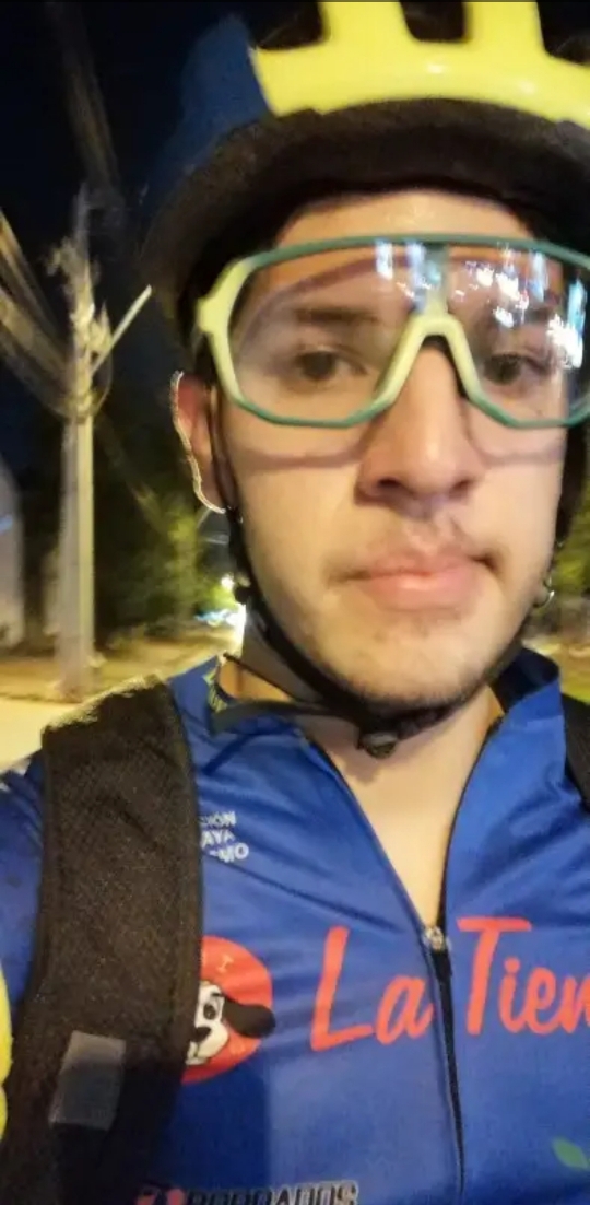 540x1102