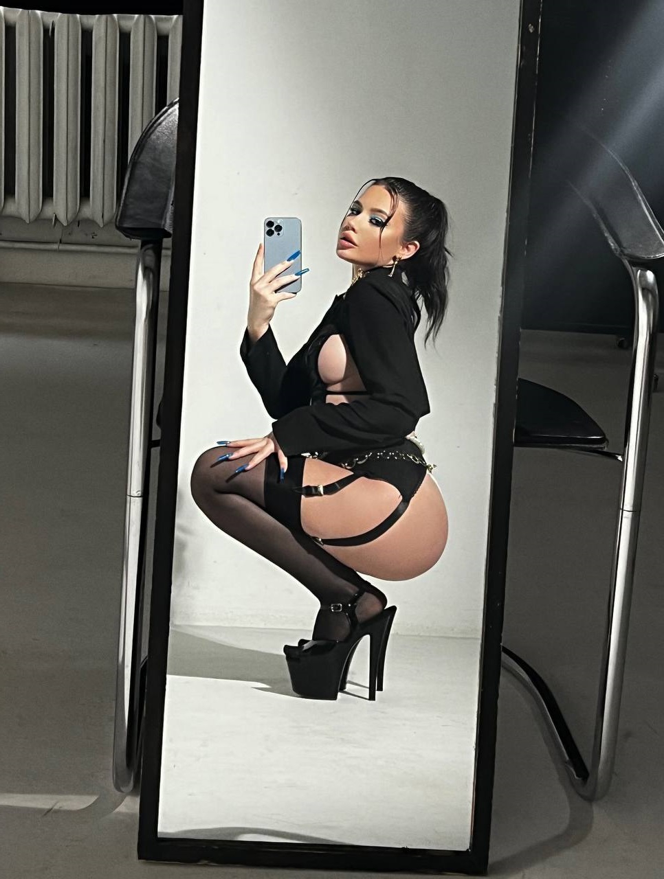 966x1280