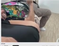 282x218