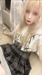 704x1256