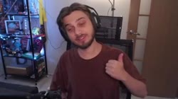492x276