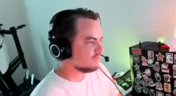 640x352
