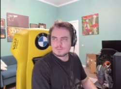 250x184