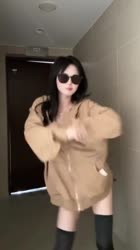 576x1024