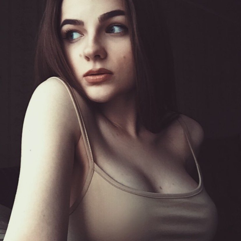 828x828