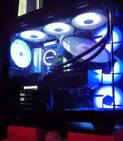 716x820