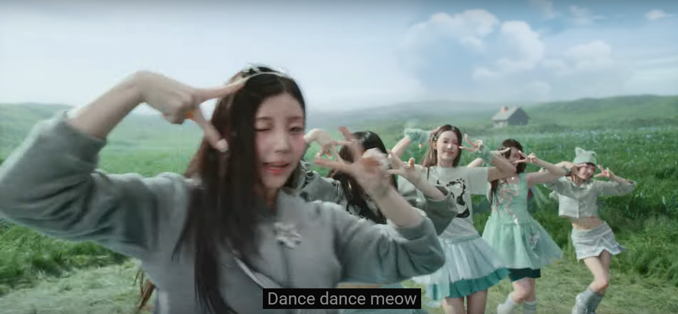 1349x625