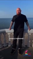 352x624